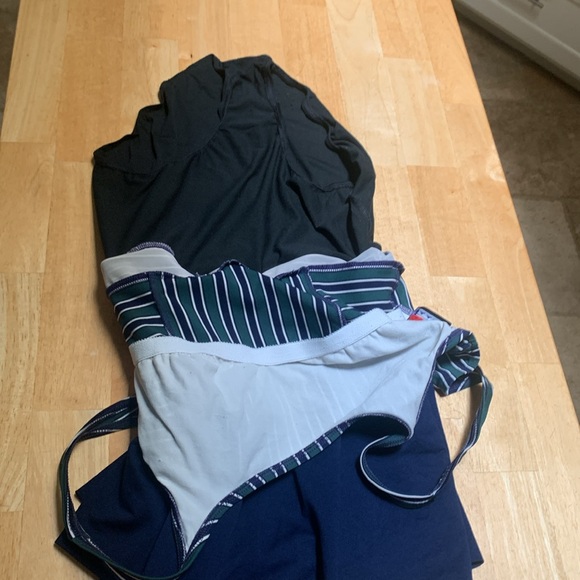 Jantzen one piece swimsuit with built in bra and shorts. See photos for - Picture 10 of 16